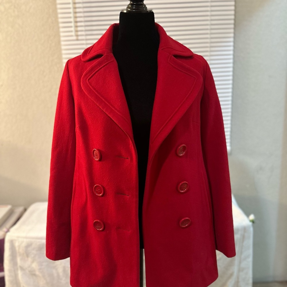 Beautiful, vibrant lipstick red NY & Co. pea coat. Red cozy interior.